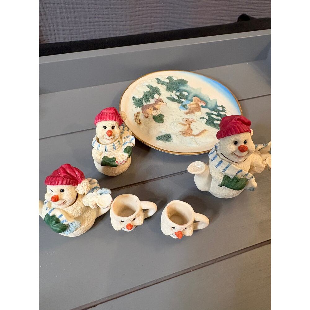 NEW 2 Vintage Snowman Christmas Figurine Sets – Mini Mugs-Resin Decor - Picture 7 of 7